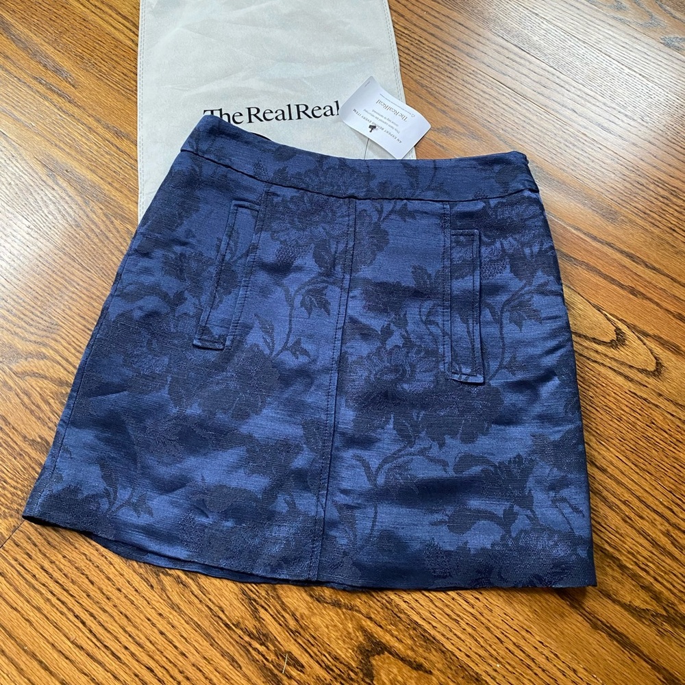 Gorgeous Etro silk blend skirt